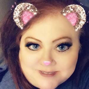 Meet your Posher, Dina